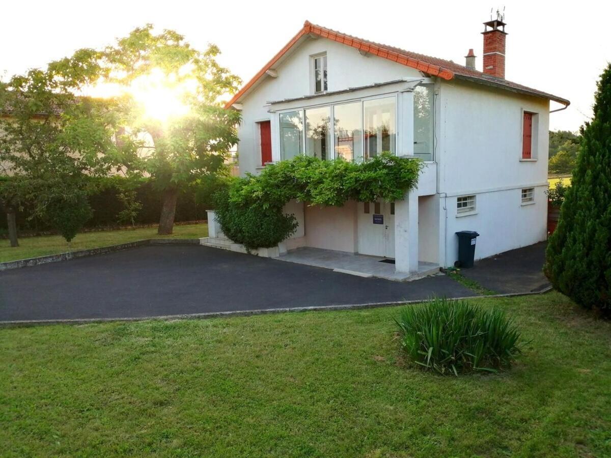 Villa Pavillon Kifadonfe 3 ch avec cour et jardin à Saint-Germain-Lembron Extérieur photo